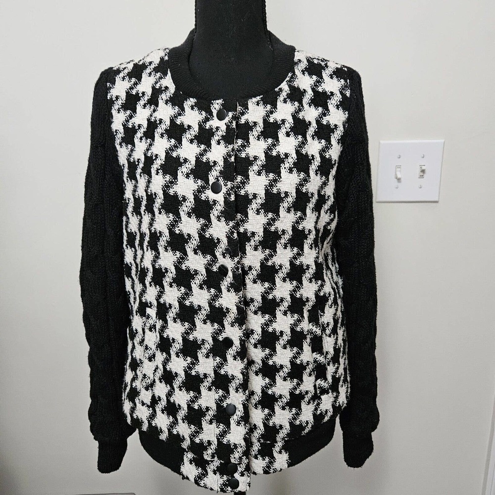 I love By Boy Meets Girl Womens M / Girls XL Plaid Jacket Cable Knit Slv